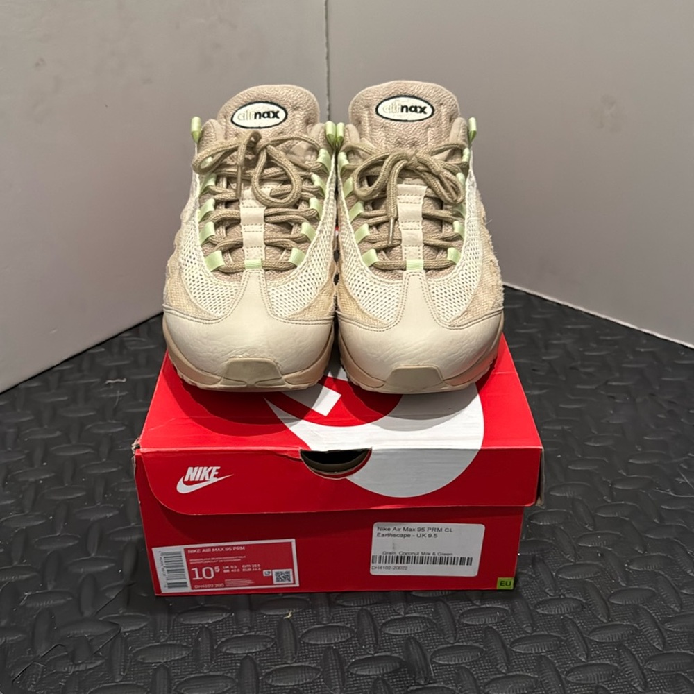 Men Nike Air Max 95 PRM Size 10.5
